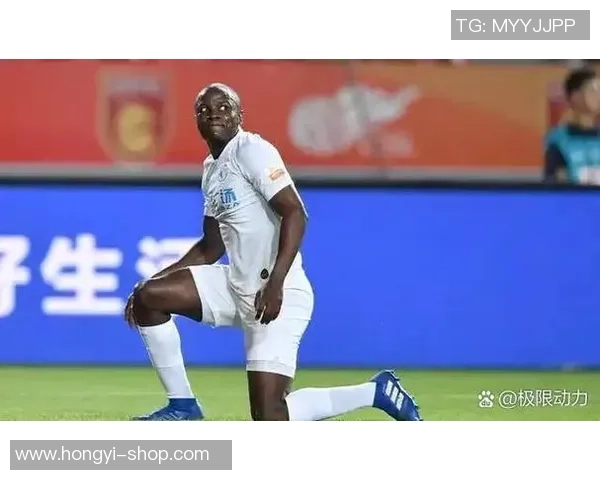 巅峰时期的足球明星们如何塑造了足球历史与未来的辉煌篇章